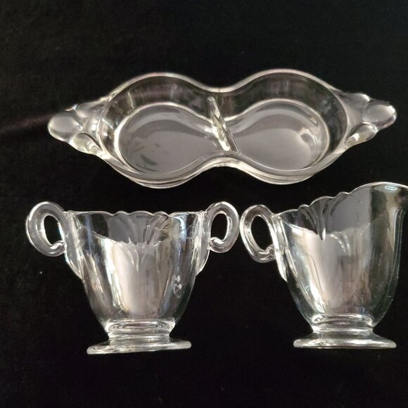 L@@K Vintage Clear Glass Creamer and Sugar Bowl Tray Set - Picture 5 of 6